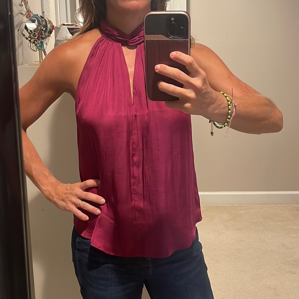 J crew silk top ! Super cute comfy perfect for casual and dressy night outs !